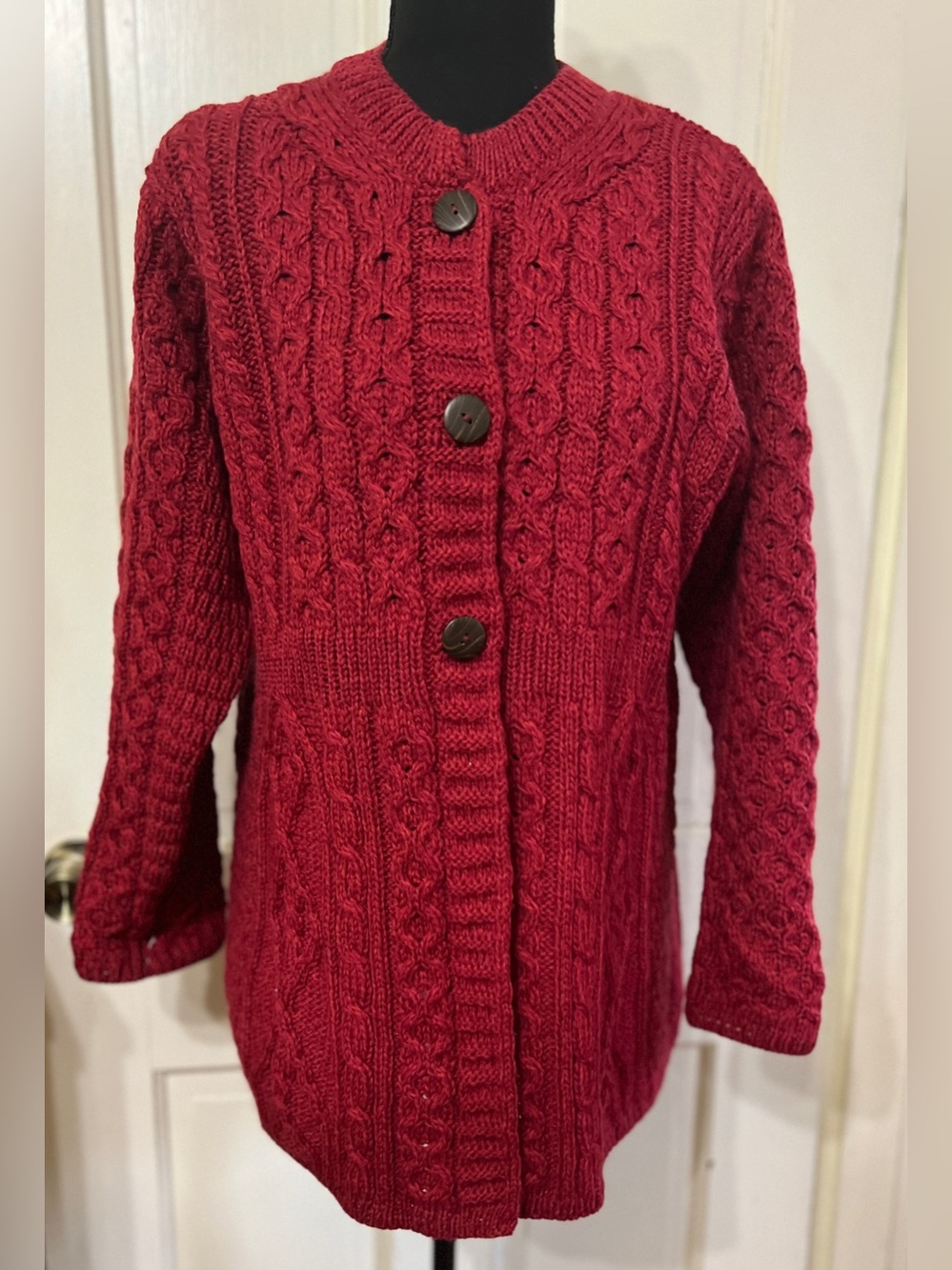 ARAN SWEATER MARKET Women's Merino Wool A-Line Fit Cardigan XL RED(Chillipepper) - Picture 4 of 10